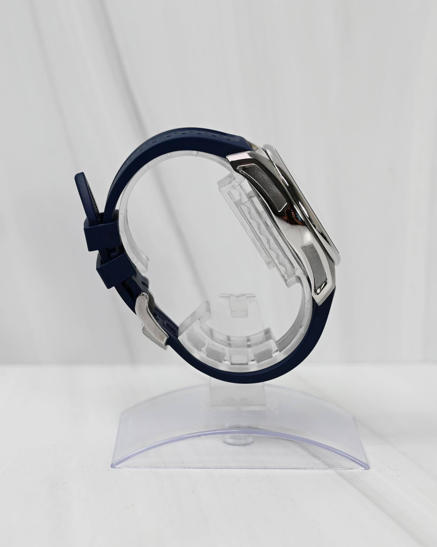 H.Moser & Cie Pioneer Centre Seconds Arctic Blue