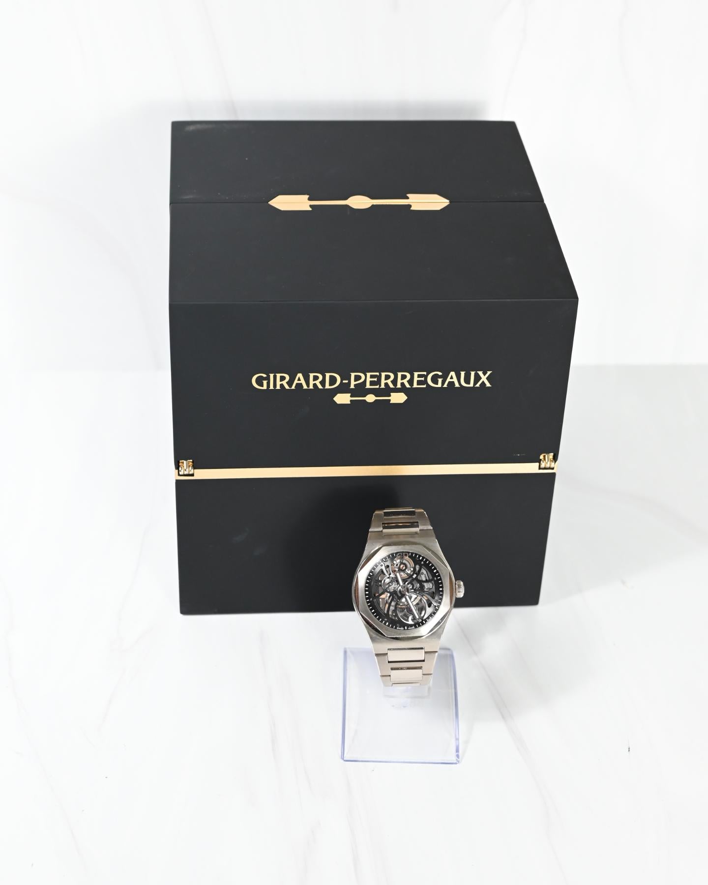 Girard-Perregaux Laureato