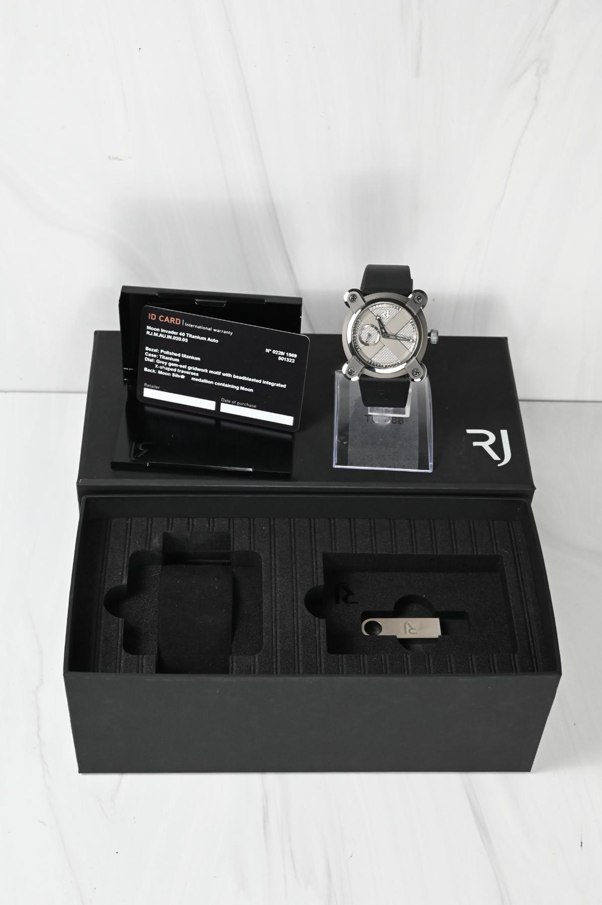 Romain Jerome Moon-DNA