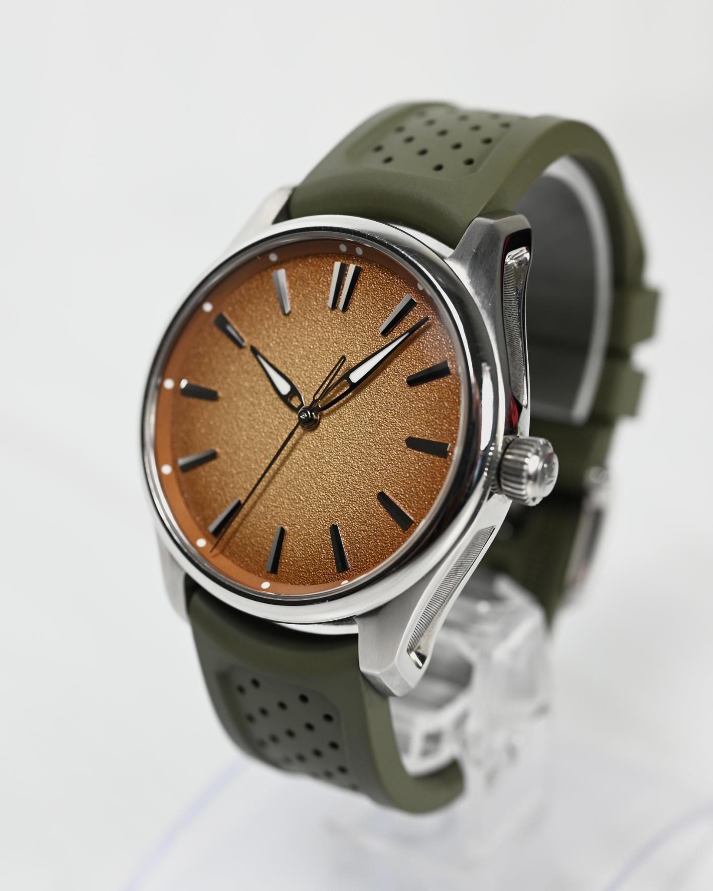 H.Moser & Cie Pioneer Centre Seconds Amber Sand