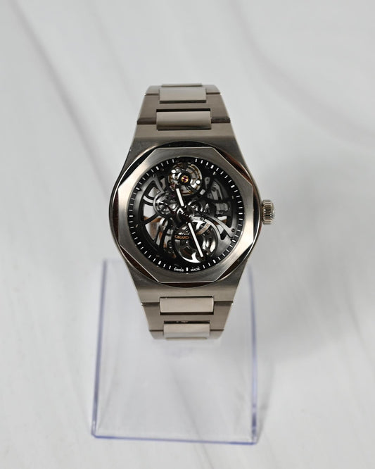 Girard-Perregaux Laureato