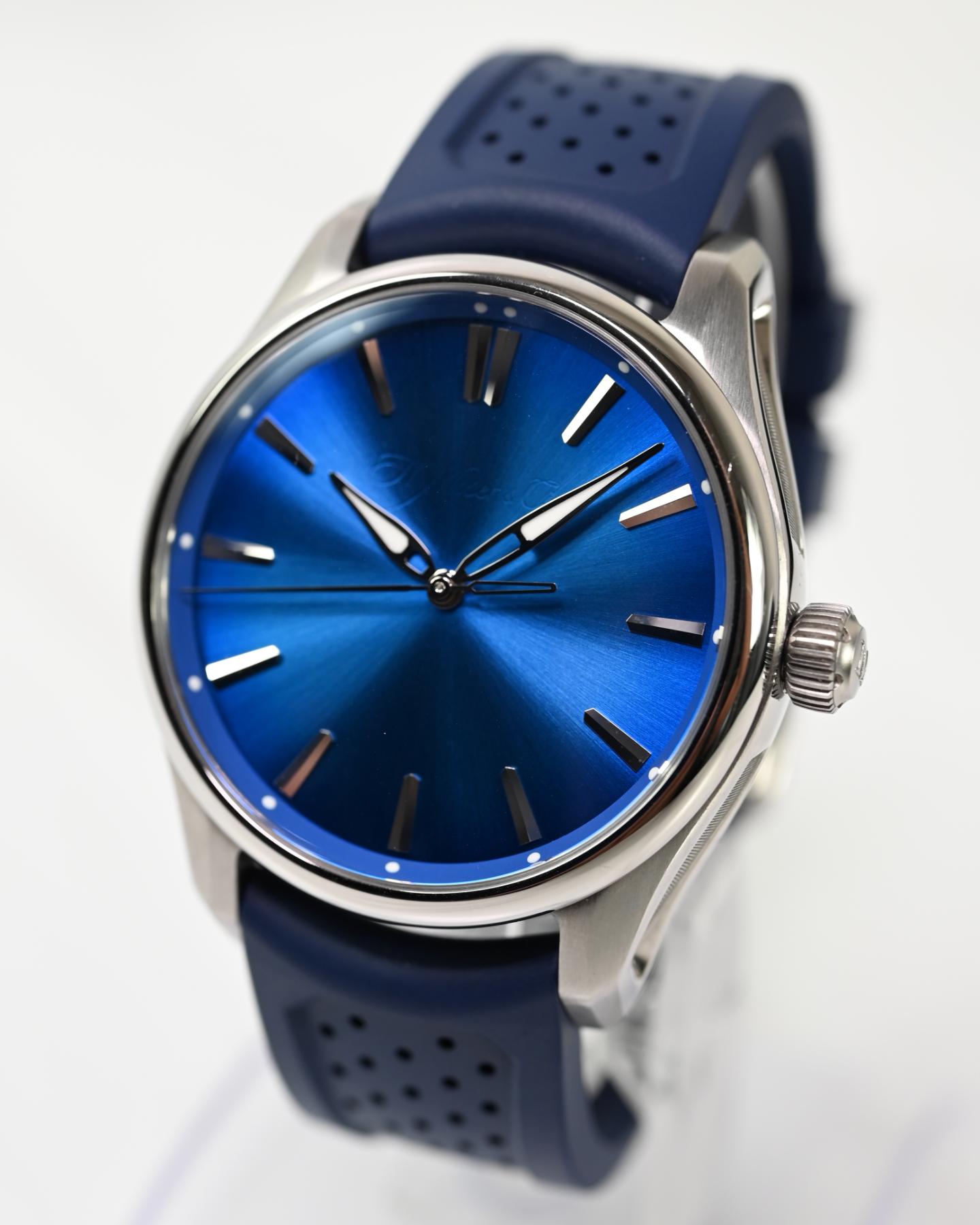 H.Moser & Cie Pioneer Centre Seconds Arctic Blue