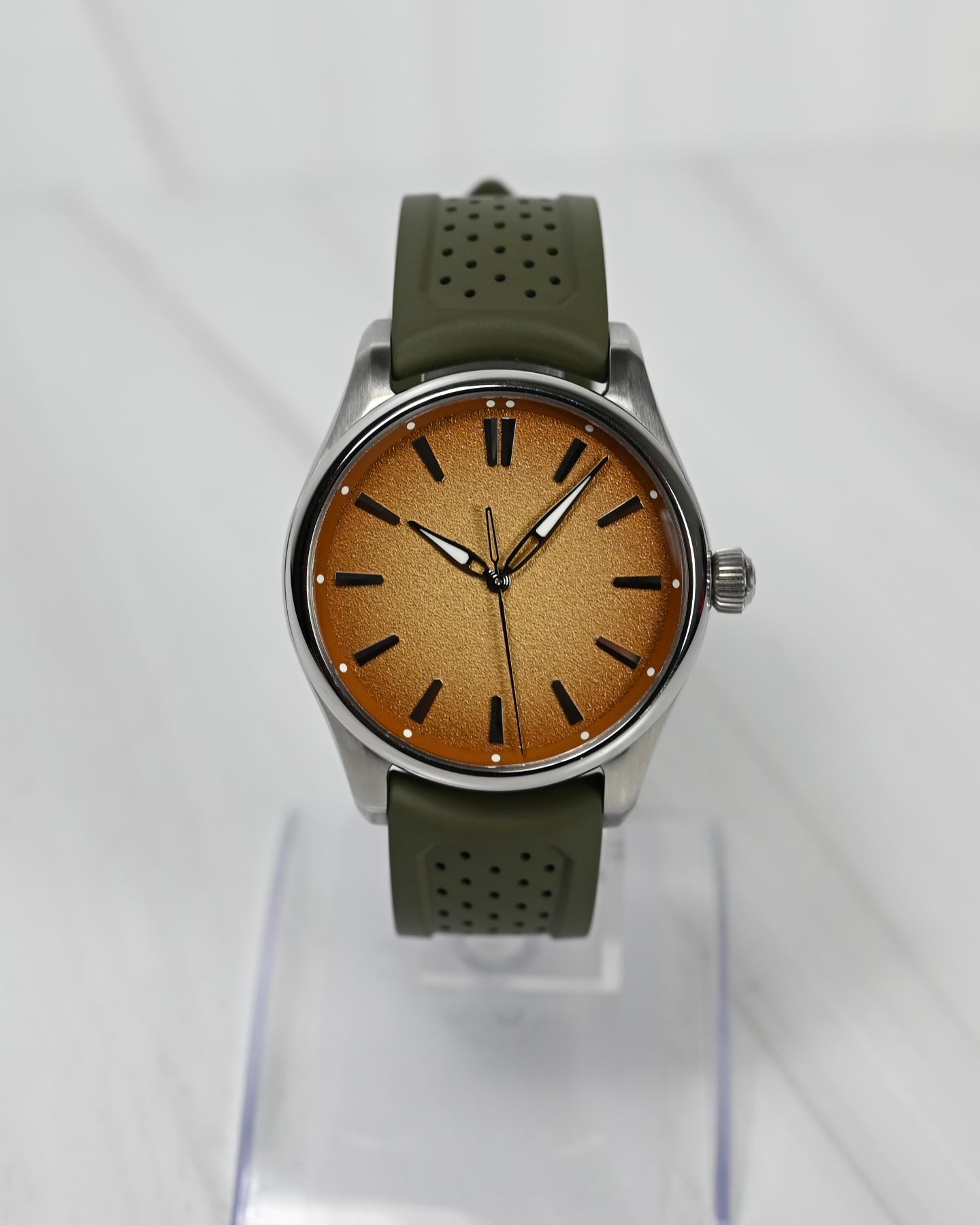 H.Moser & Cie Pioneer Centre Seconds Amber Sand