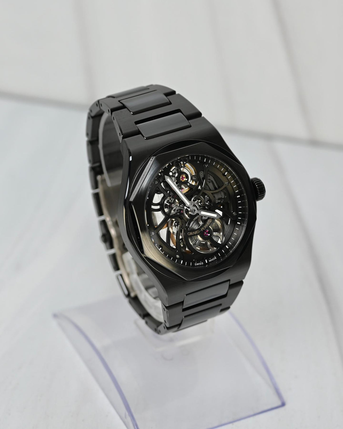 Girard Perregaux Laureato Skeleton